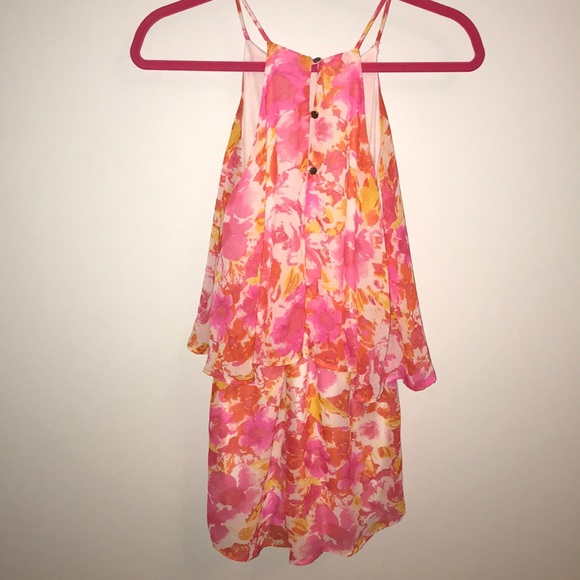 beautiful high neck floral romper - Picture 2 of 4